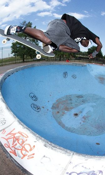 SP25_SKATE_OLDSKOOL36_SOCAILCAROUSEL_ZION_9_16_Slide2